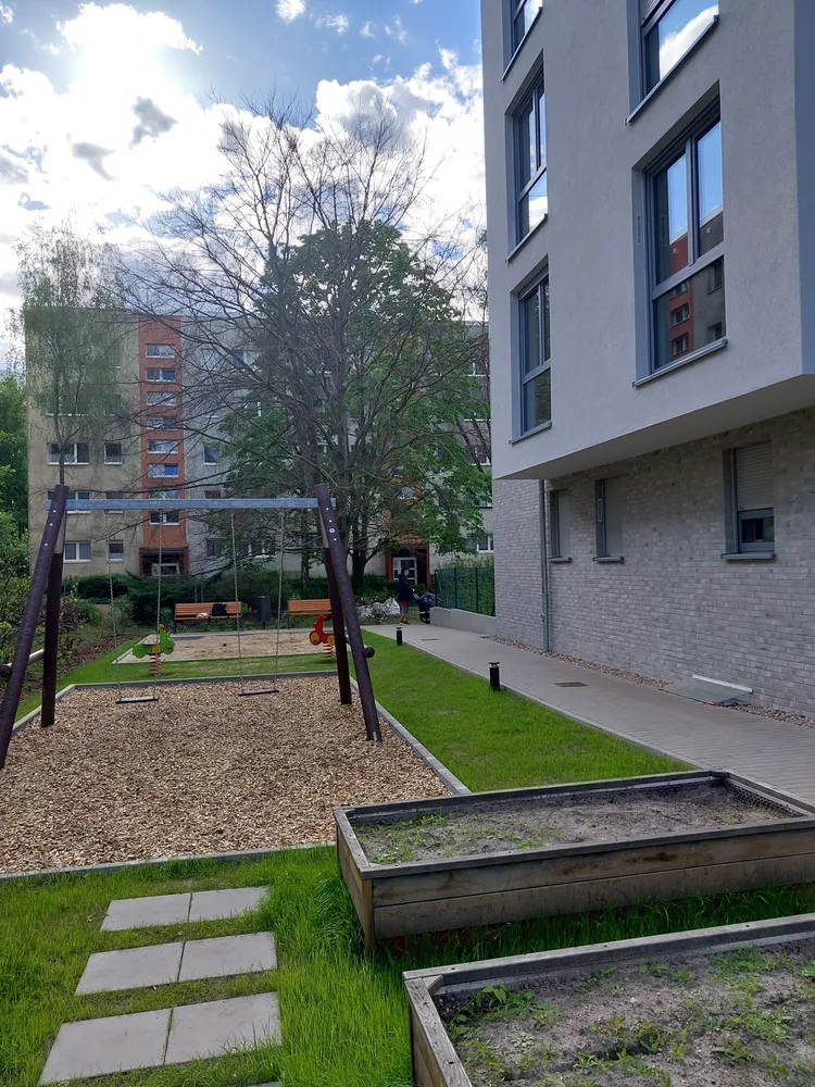 4 Zimmer Wohnung mit 95 m² in Berlin – Bild 2