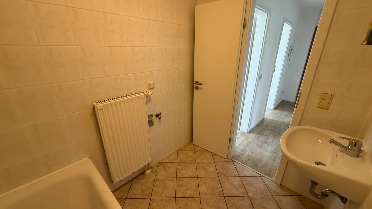 2 Zimmer Wohnung mit 47 m² in Chemnitz – Bild 11