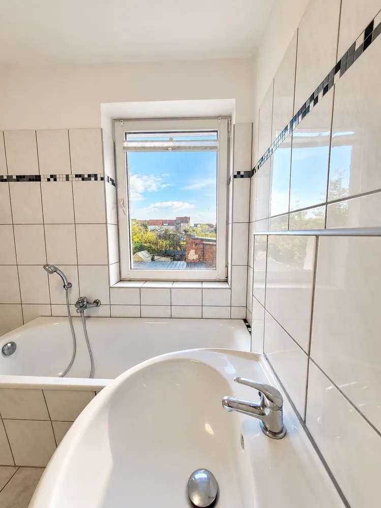 4 Zimmer Wohnung mit 74 m² in Aschersleben – Bild 12