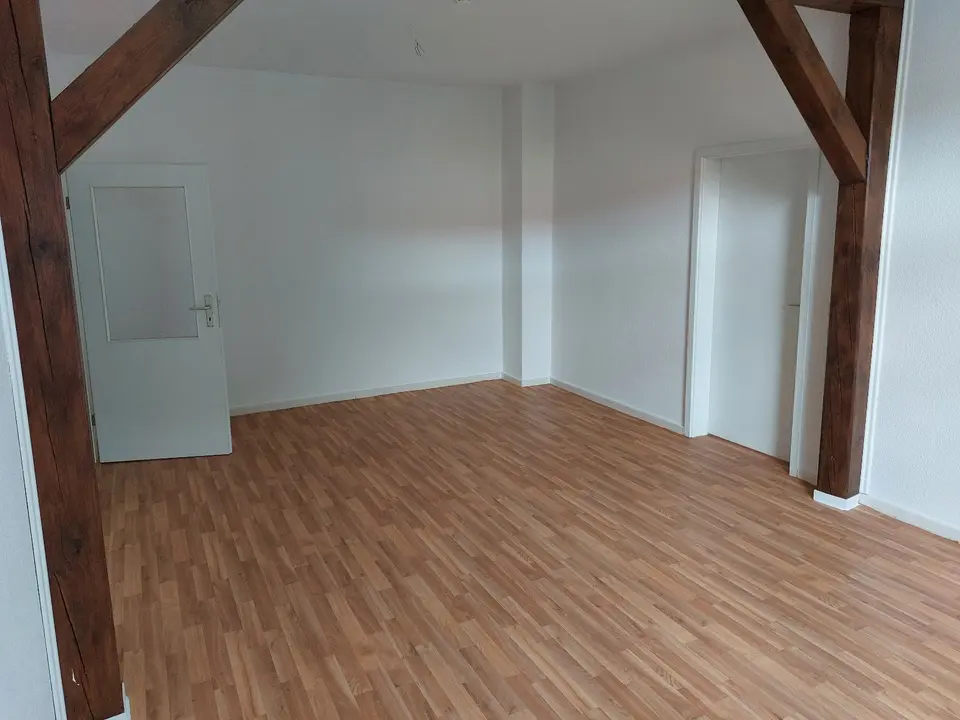 2 Zimmer Wohnung mit 77 m² in Schwedt/Oder – Bild 2