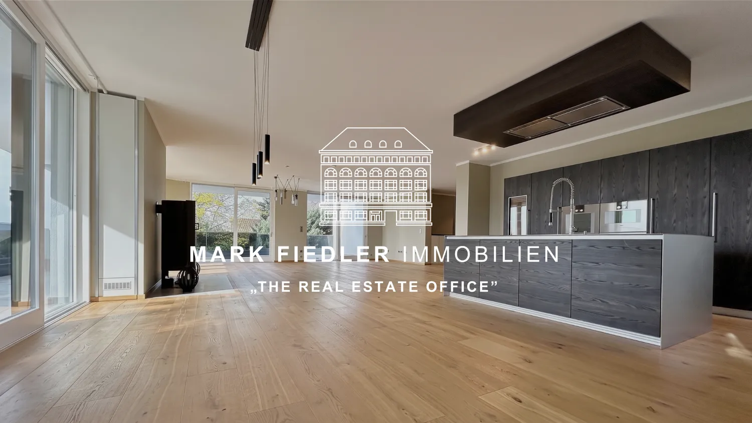4 Zimmer Wohnung mit 298 m² in Frankfurt am Main – Bild 1