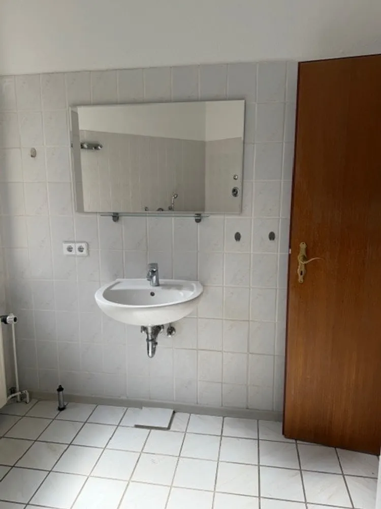 2 Zimmer Wohnung mit 60 m² in Halle (Saale) – Bild 5