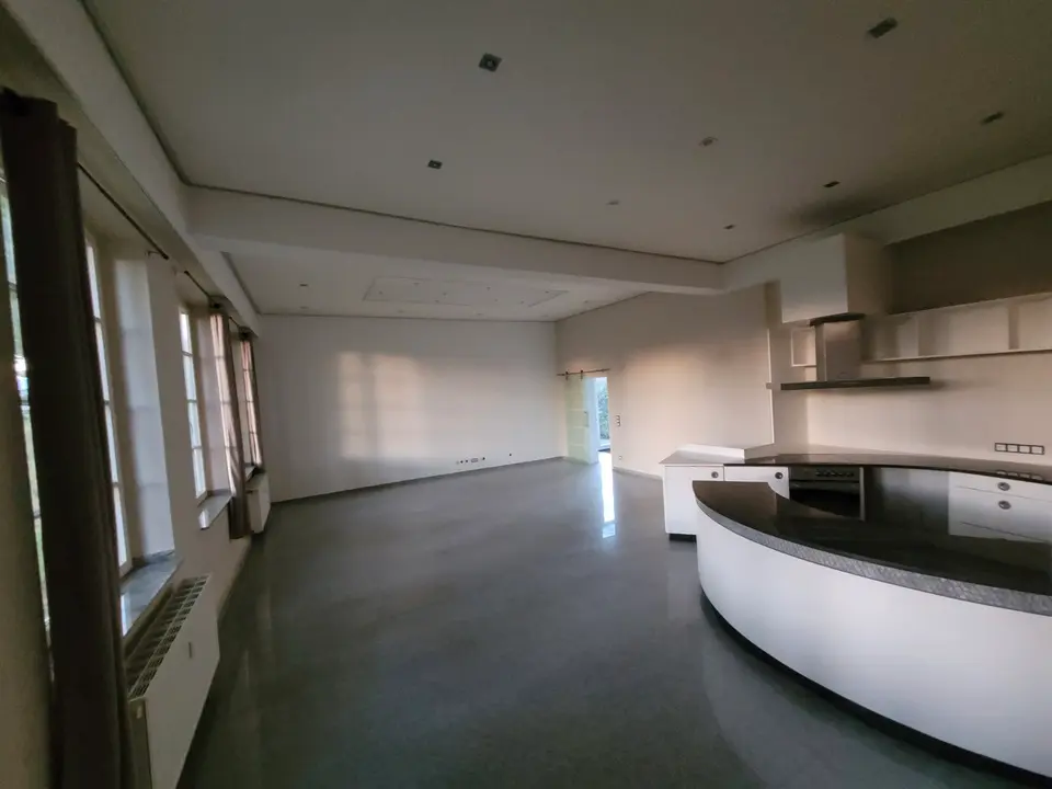 13 Zimmer Wohnung mit 103 m² in Rees – Bild 3