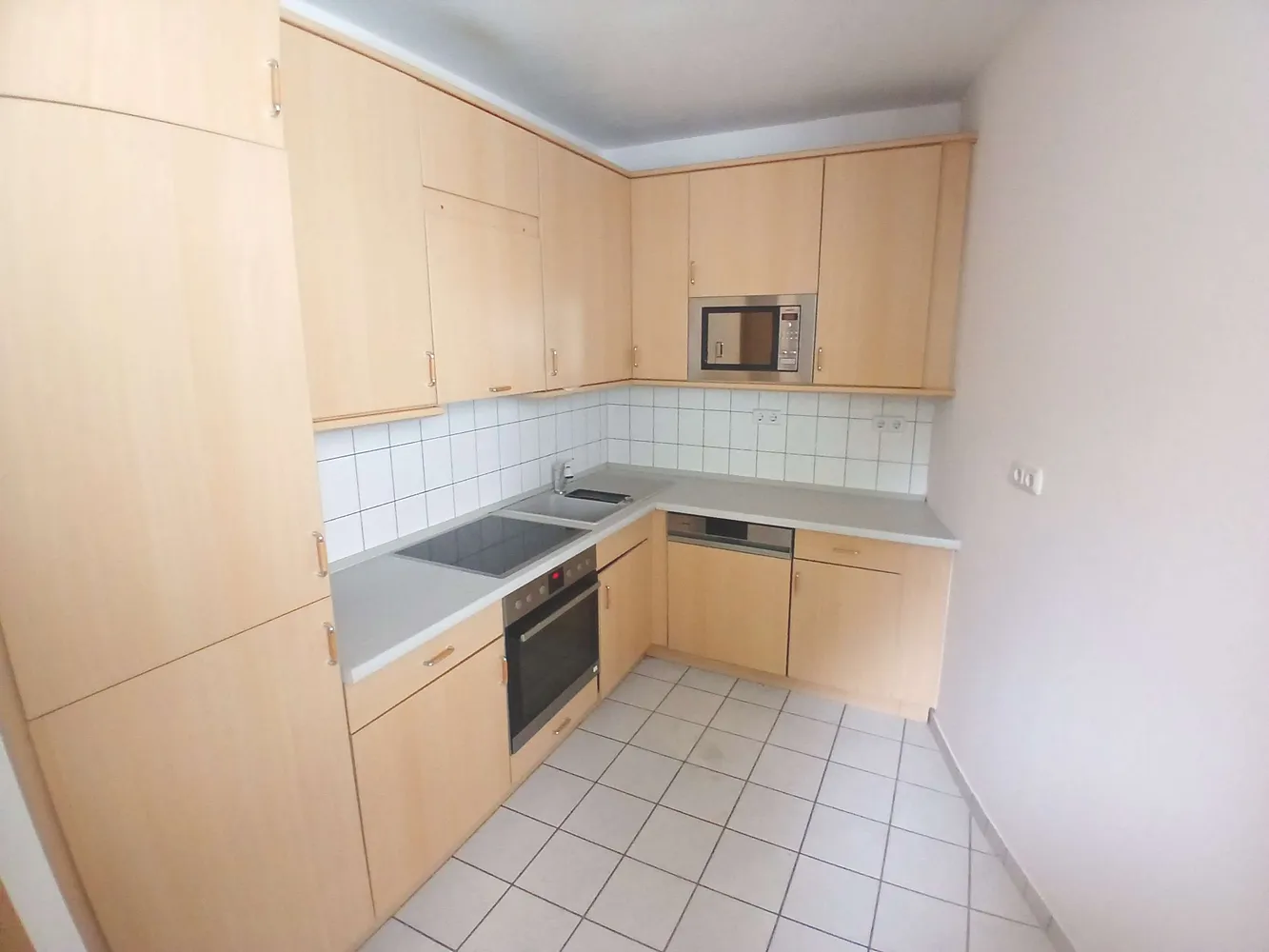 2 Zimmer Wohnung mit 96 m² in Berlin – Bild 3
