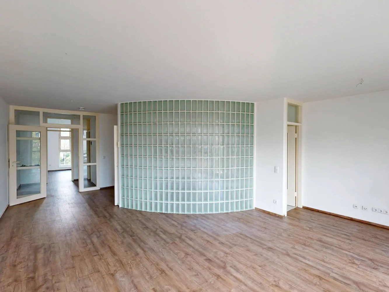 2 Zimmer Wohnung mit 75 m² in Bonn – Bild 3