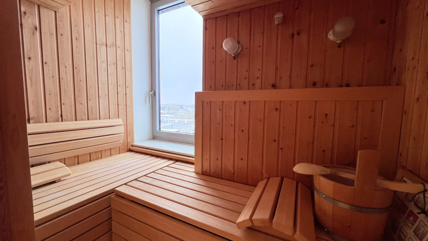 2 Zimmer Wohnung mit 140 m² in Hamburg – Bild 9
