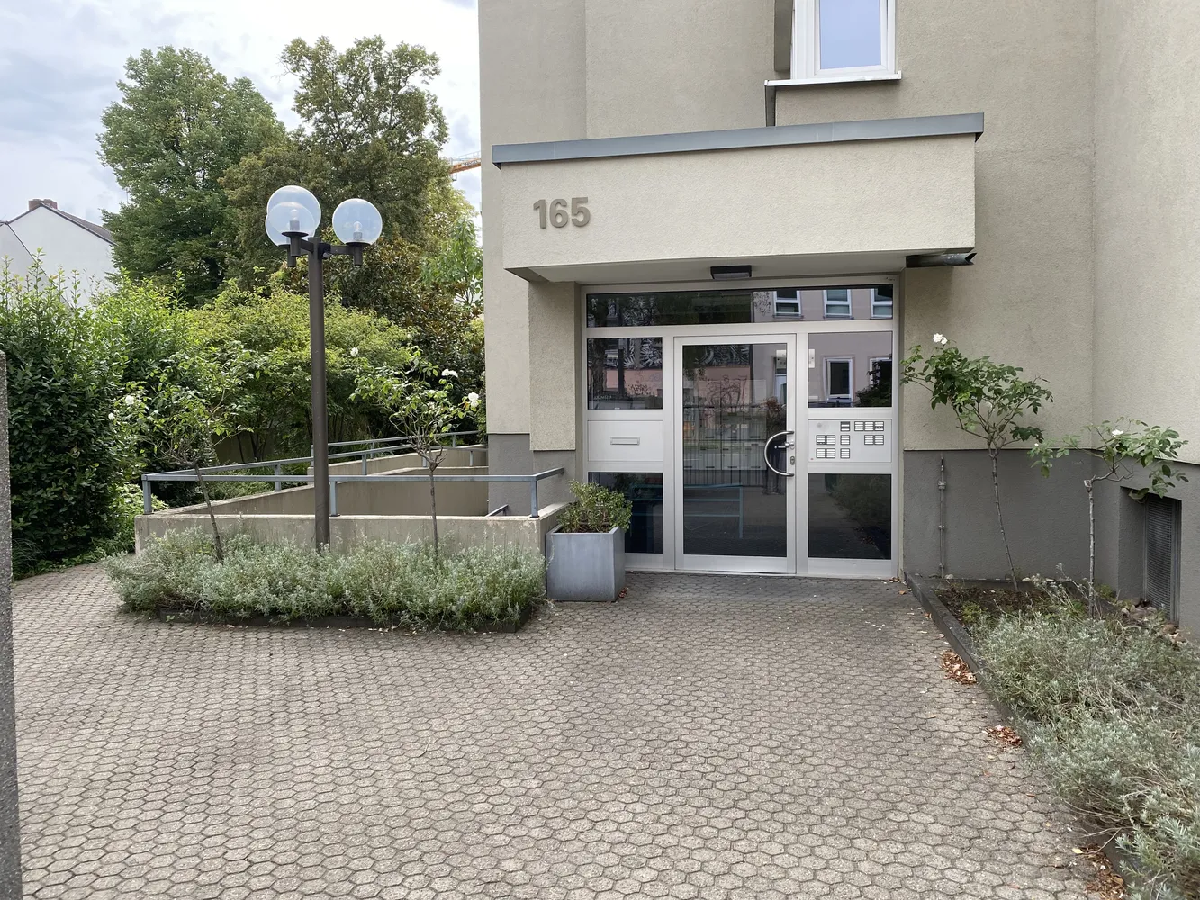1 Zimmer Wohnung mit 42 m² in Köln – Bild 2