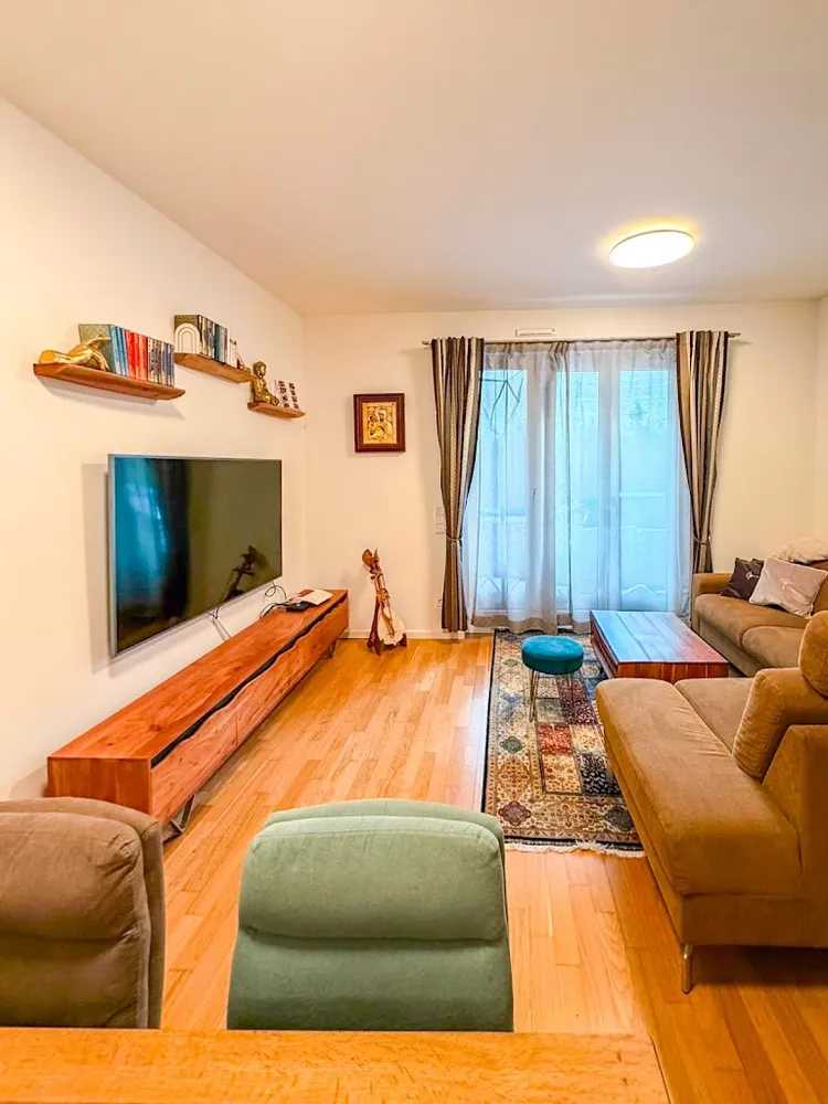 5 Zimmer Wohnung mit 117 m² in Frankfurt am Main – Bild 2