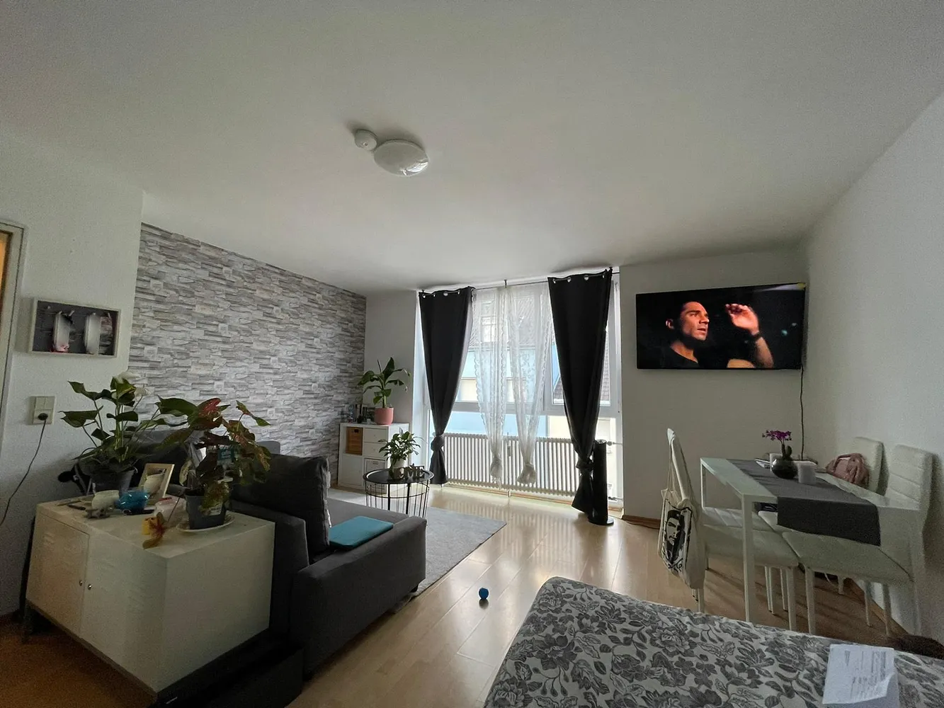 1 Zimmer Wohnung mit 31 m² in Köln – Bild 1