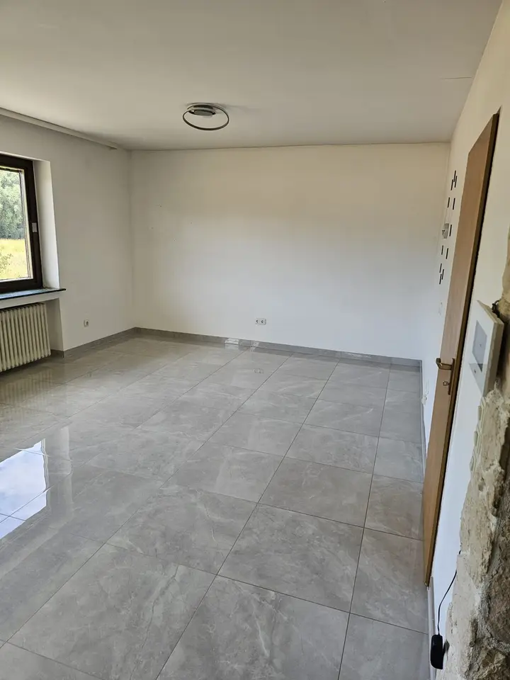7 Zimmer Wohnung mit 170 m² in Michelstadt – Bild 2