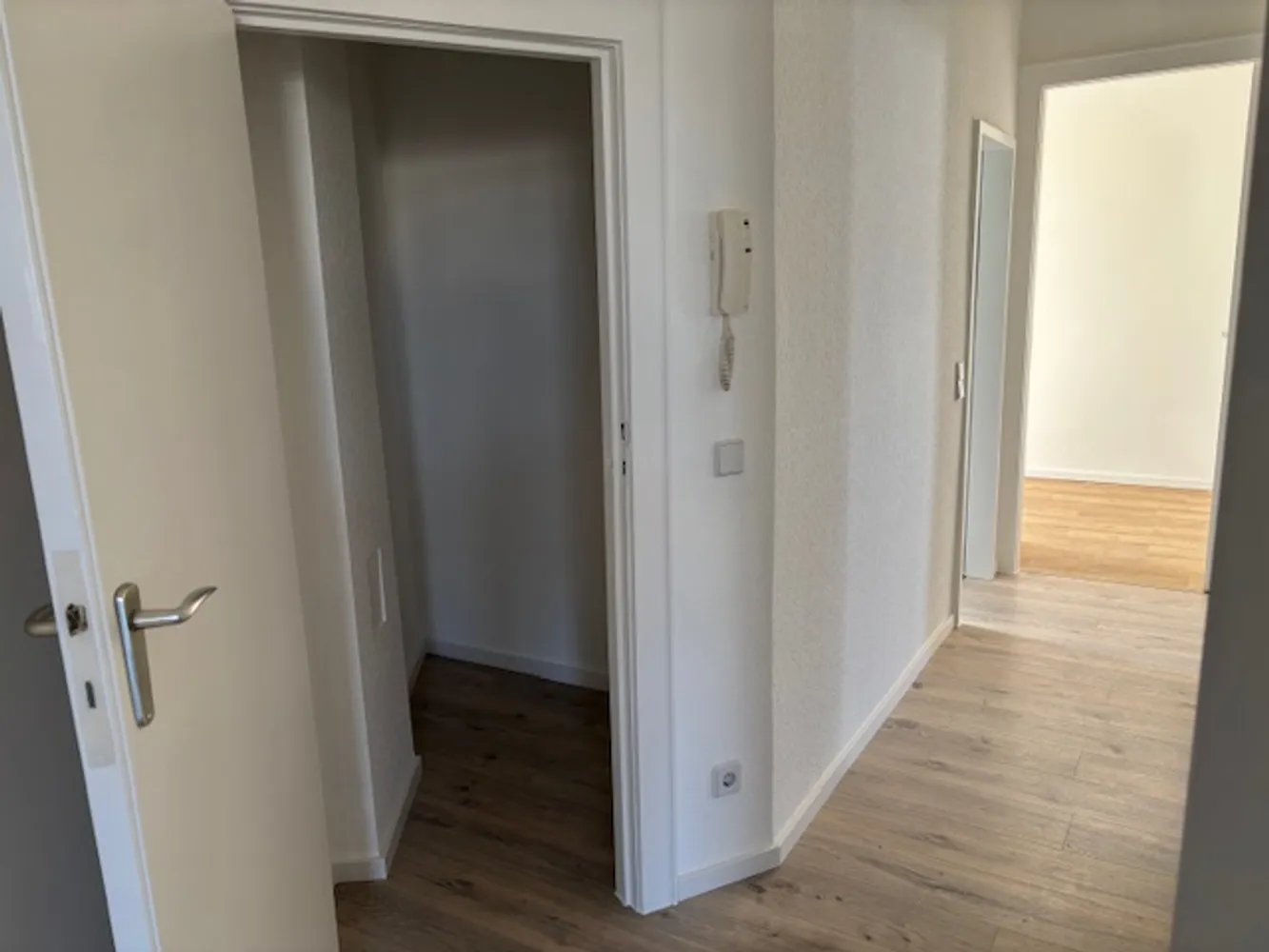 2 Zimmer Wohnung mit 84 m² in Berlin – Bild 9