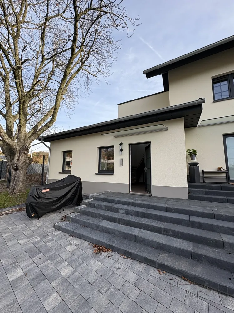 5 Zimmer Wohnung mit 187 m² in Erkrath – Bild 2