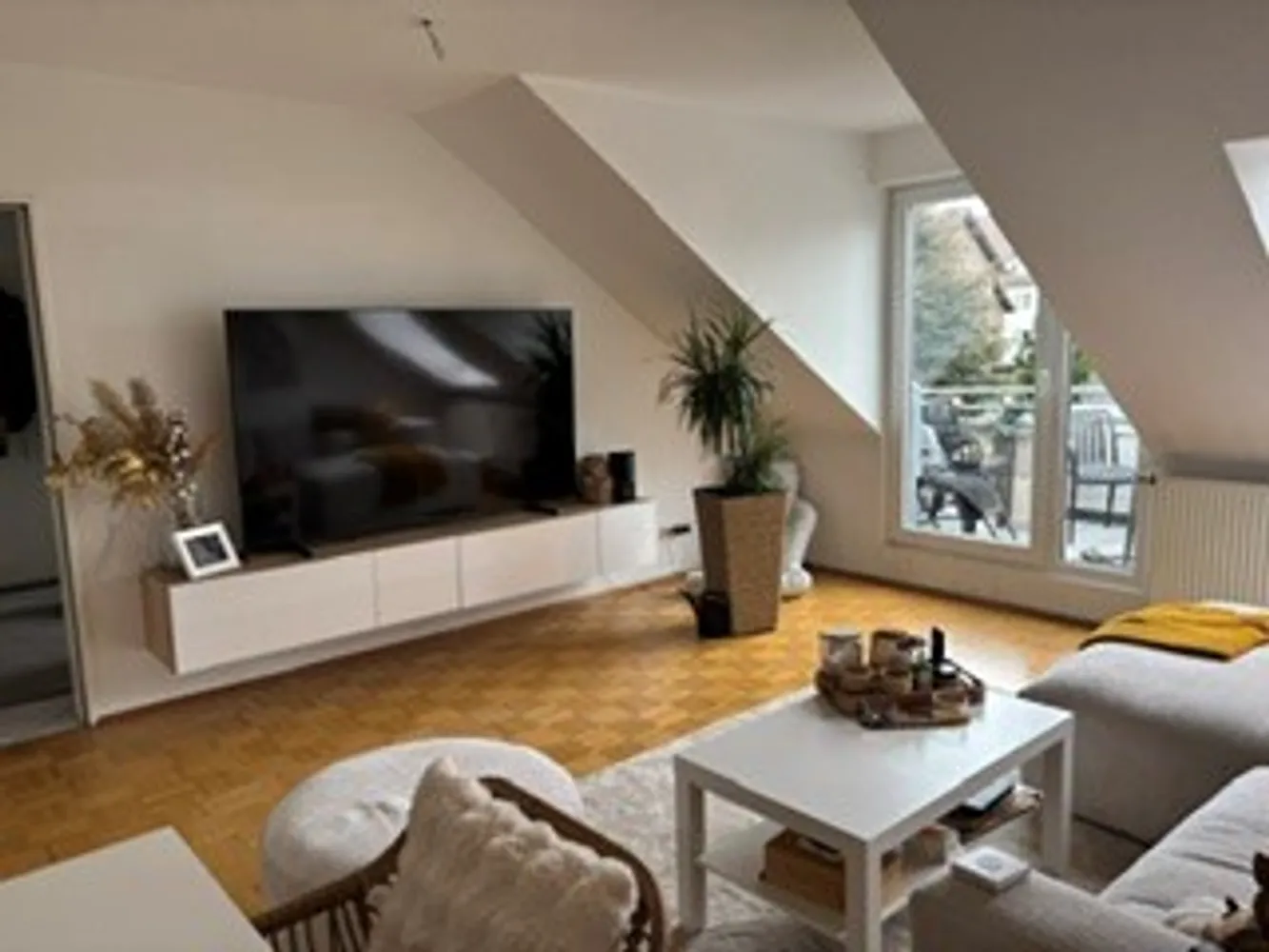 2 Zimmer Wohnung mit 74 m² in Aachen – Bild 2