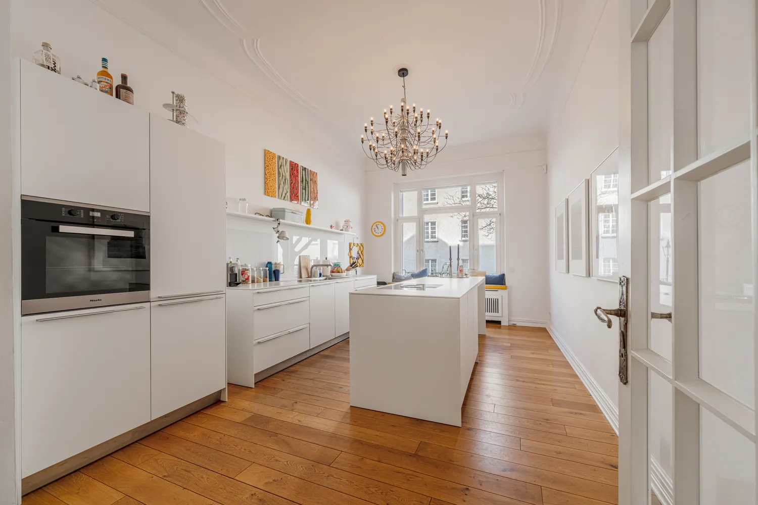 7 Zimmer Wohnung mit 210 m² in Düsseldorf – Bild 8
