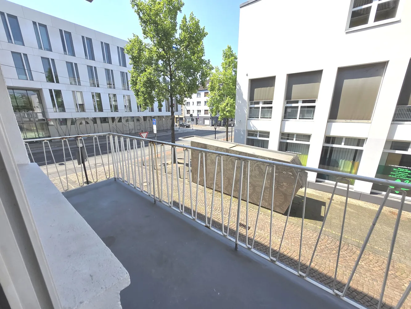 3 Zimmer Wohnung mit 88 m² in Krefeld – Bild 2