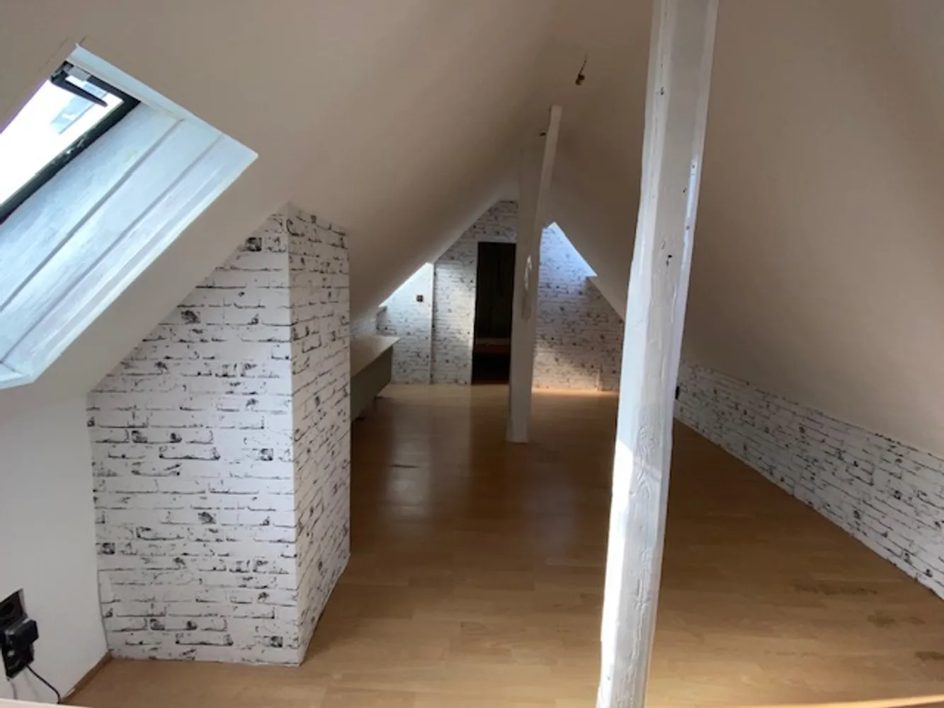 2 Zimmer Wohnung mit 95 m² in Leverkusen – Bild 2