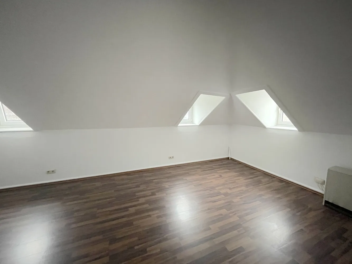 2 Zimmer Wohnung mit 64 m² in Wiesbaden – Bild 2
