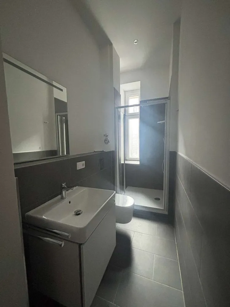 2 Zimmer Wohnung mit 80 m² in Berlin – Bild 7