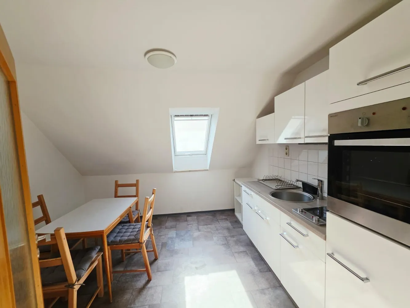 1 room apartment with 14 m² in Augsburg – Photo 2