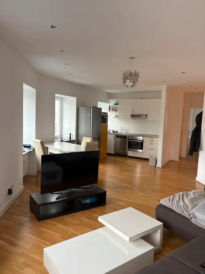 WG-Zimmer mit 68 m² in Frankfurt am Main – Bild 4