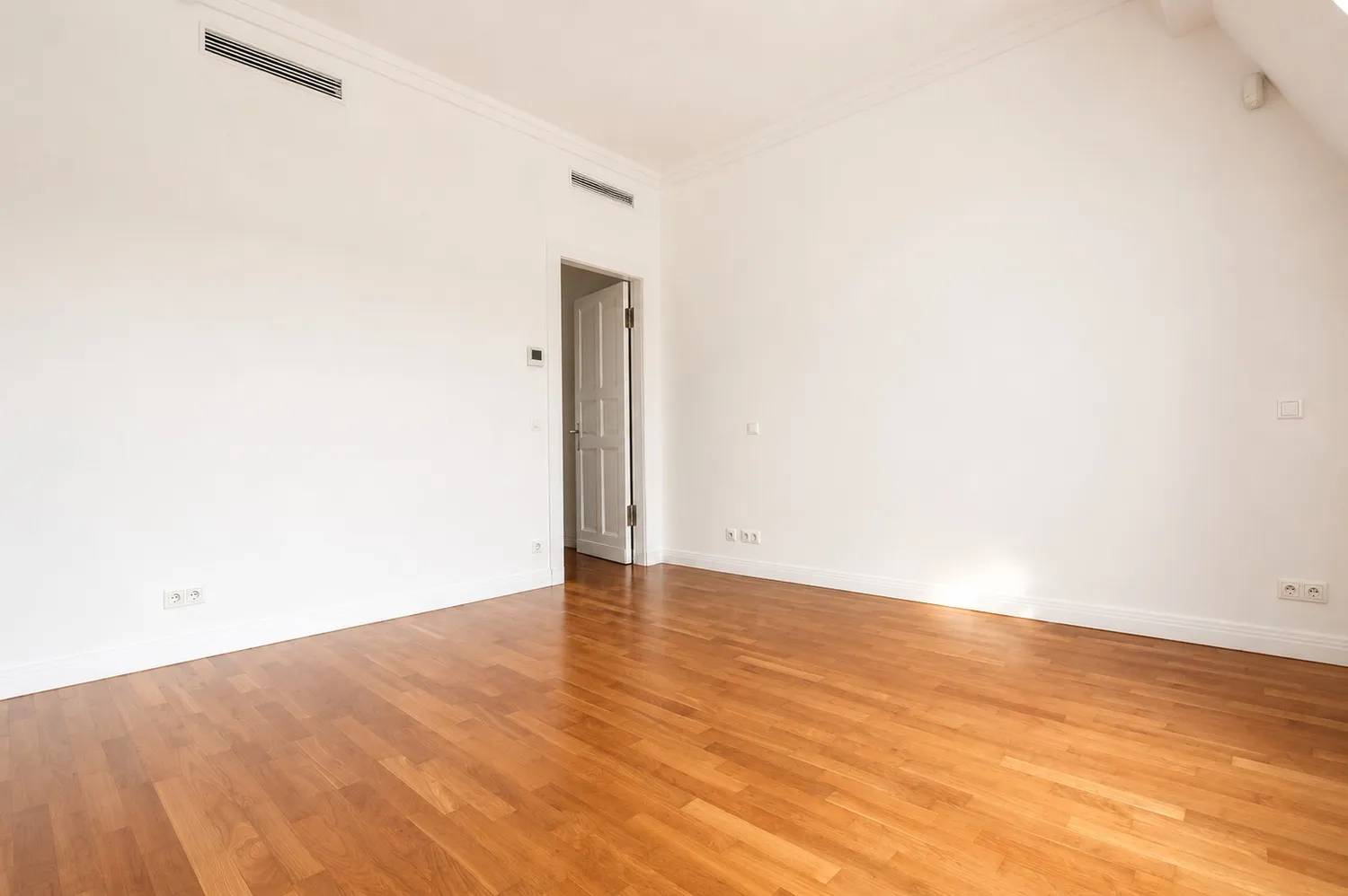 4 Zimmer Wohnung mit 152 m² in Berlin – Bild 2