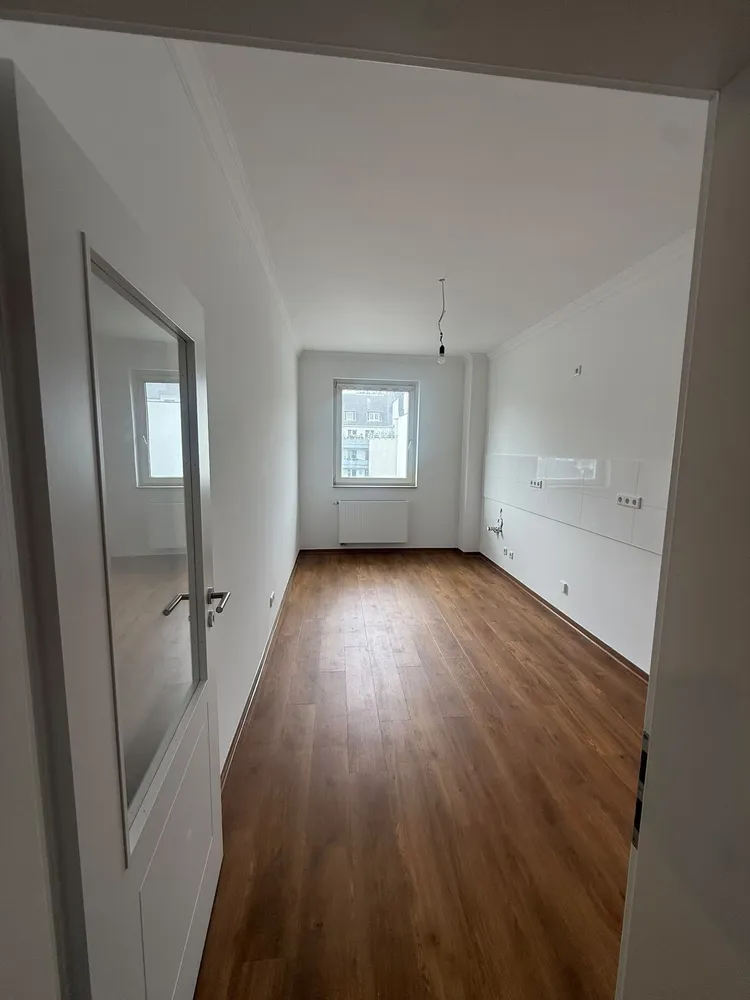 2 Zimmer Wohnung mit 70 m² in Düsseldorf – Bild 4