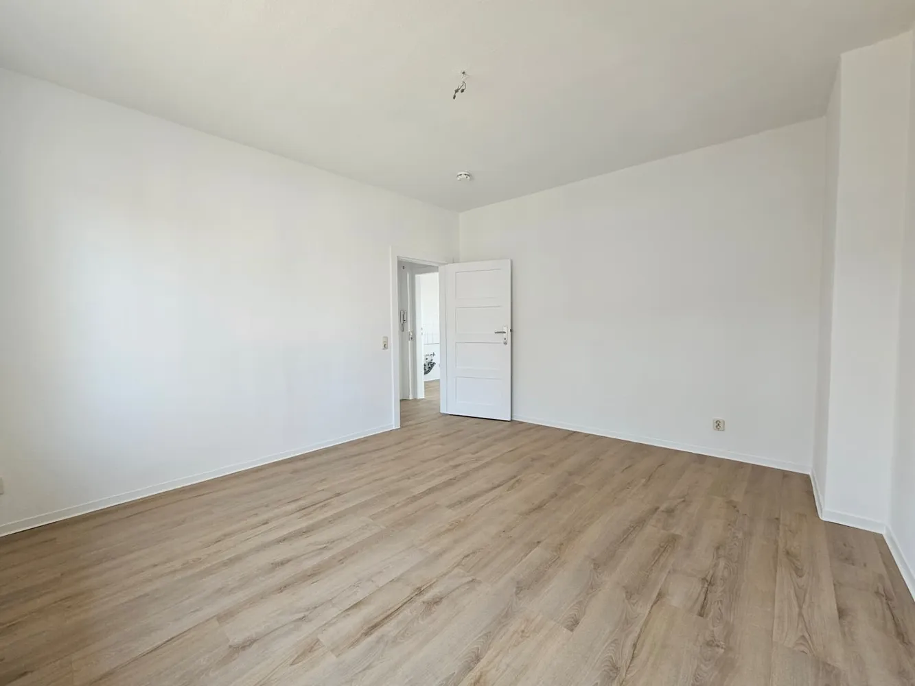 2 Zimmer Wohnung mit 53 m² in Magdeburg – Bild 6