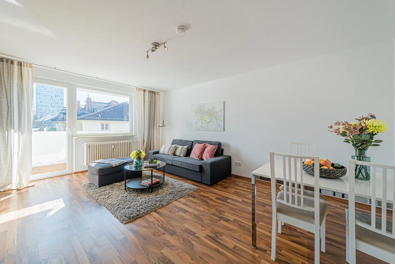 3 Zimmer Wohnung mit 92 m² in Frankfurt am Main – Bild 2