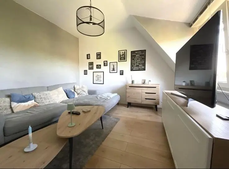 3 Zimmer Wohnung mit 80 m² in Duisburg – Bild 1