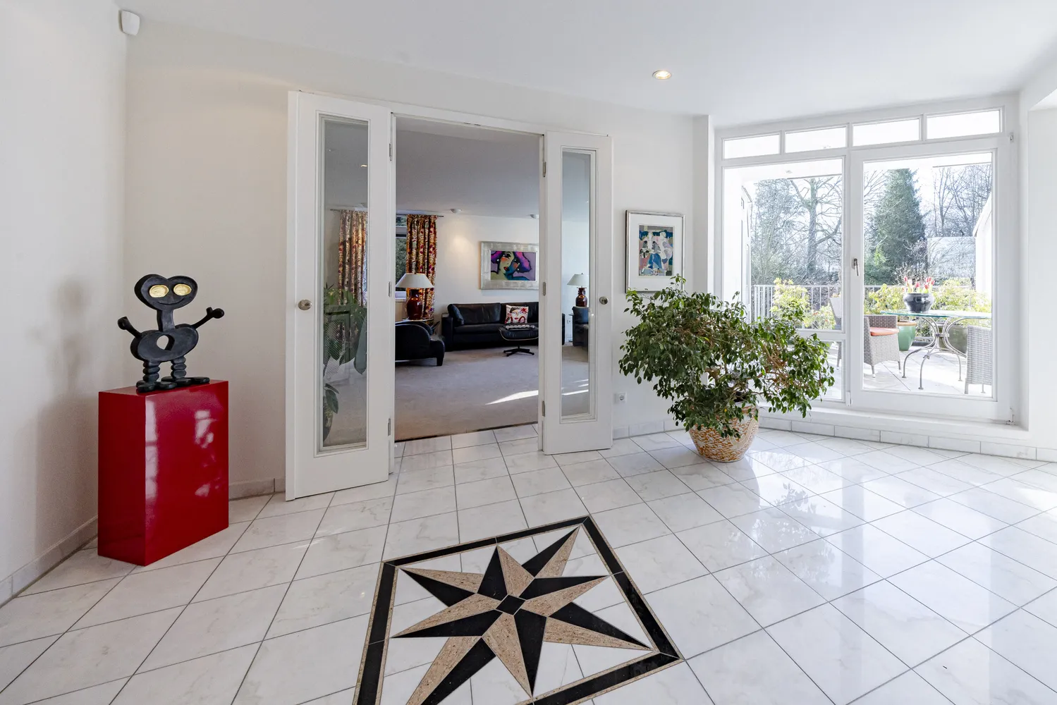 5 Zimmer Wohnung mit 217 m² in Bielefeld – Bild 2