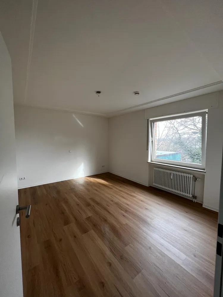 4 Zimmer Wohnung mit 95 m² in Sankt Augustin – Bild 2