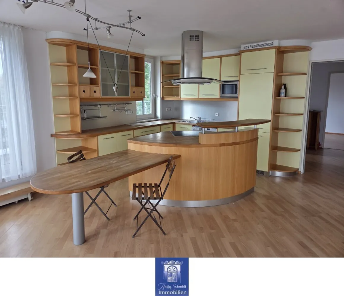 2 Zimmer Wohnung mit 89 m² in Dresden – Bild 1