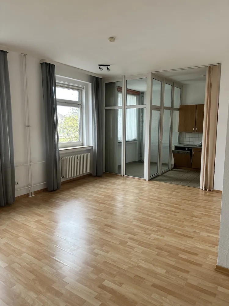 3 Zimmer Wohnung mit 82 m² in Hannover – Bild 2