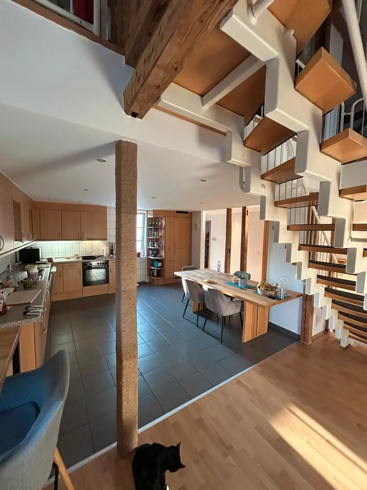 WG-Zimmer mit 172 m² in Esslingen am Neckar – Bild 2