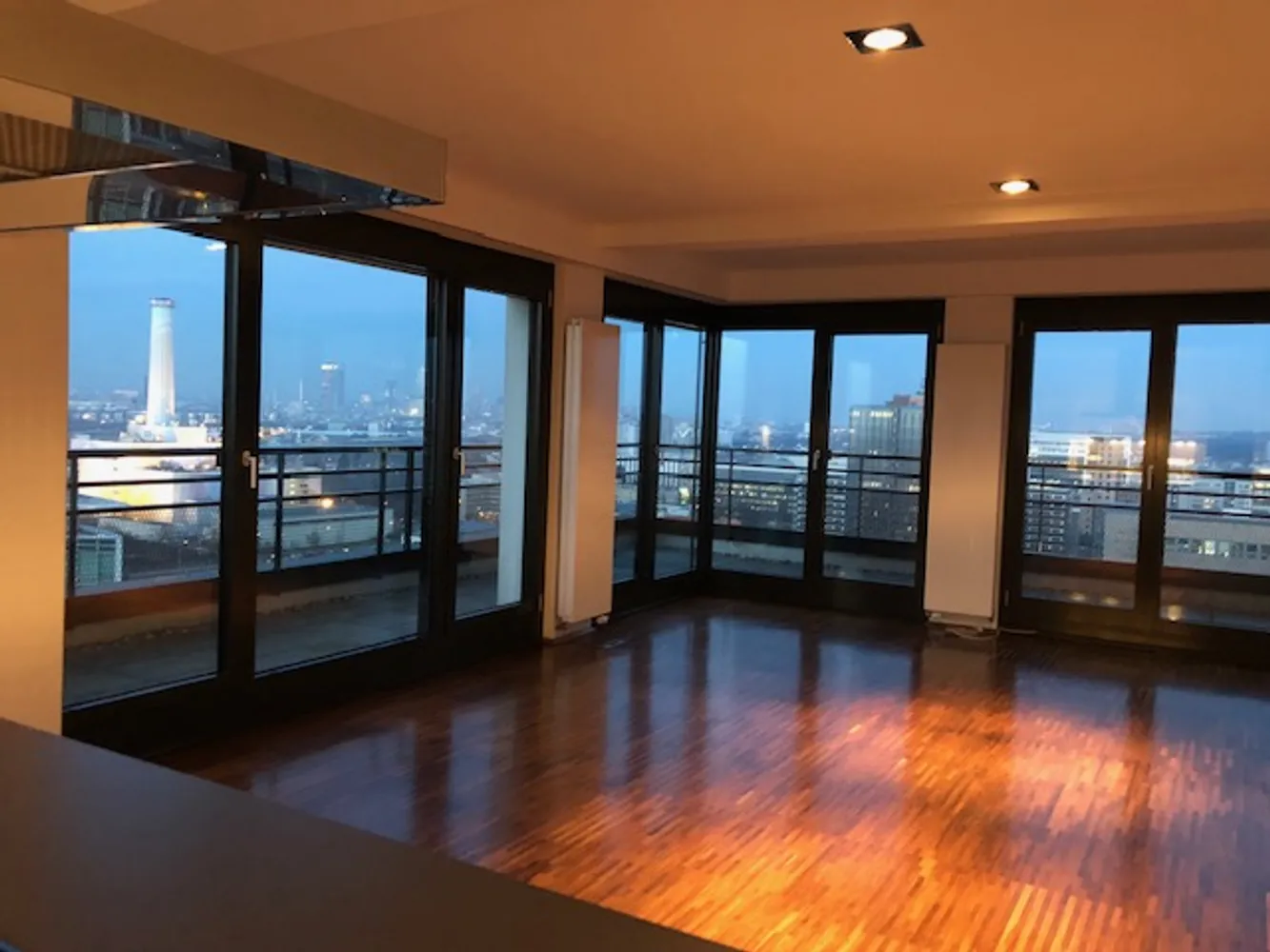 3 room apartment with 174 m² in Frankfurt am Main – Photo 2