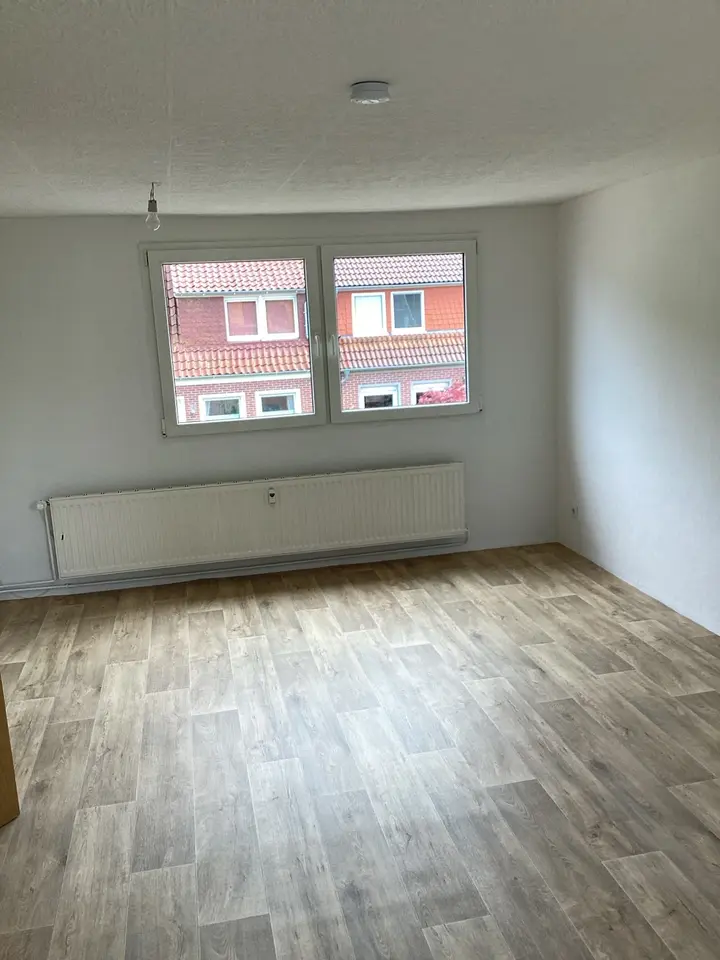 2 Zimmer Wohnung mit 40 m² in Leer – Bild 2