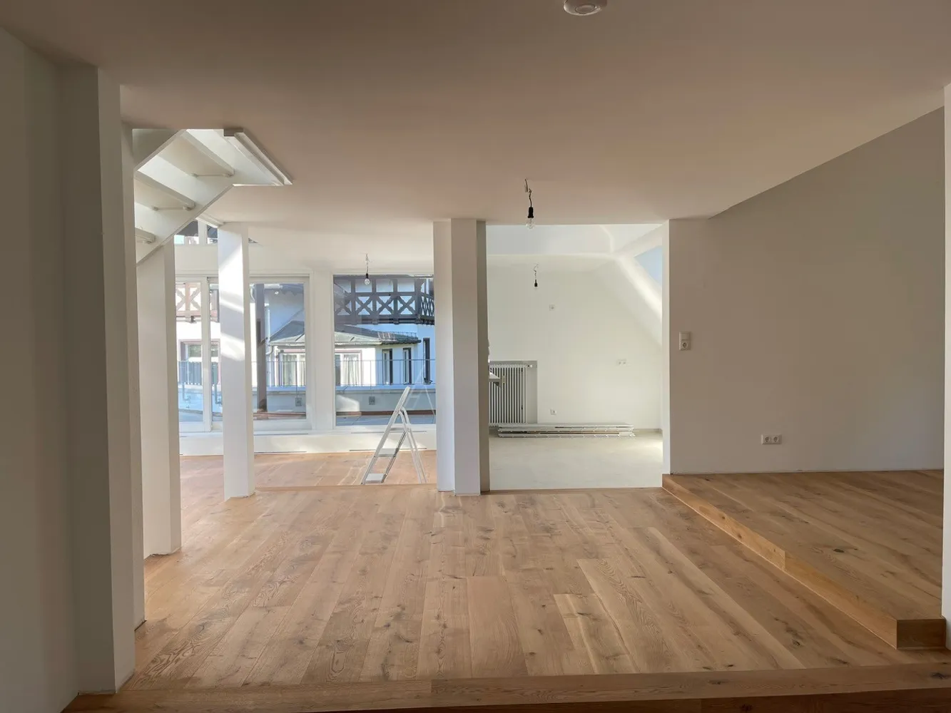 4 Zimmer Wohnung mit 176 m² in München – Bild 1