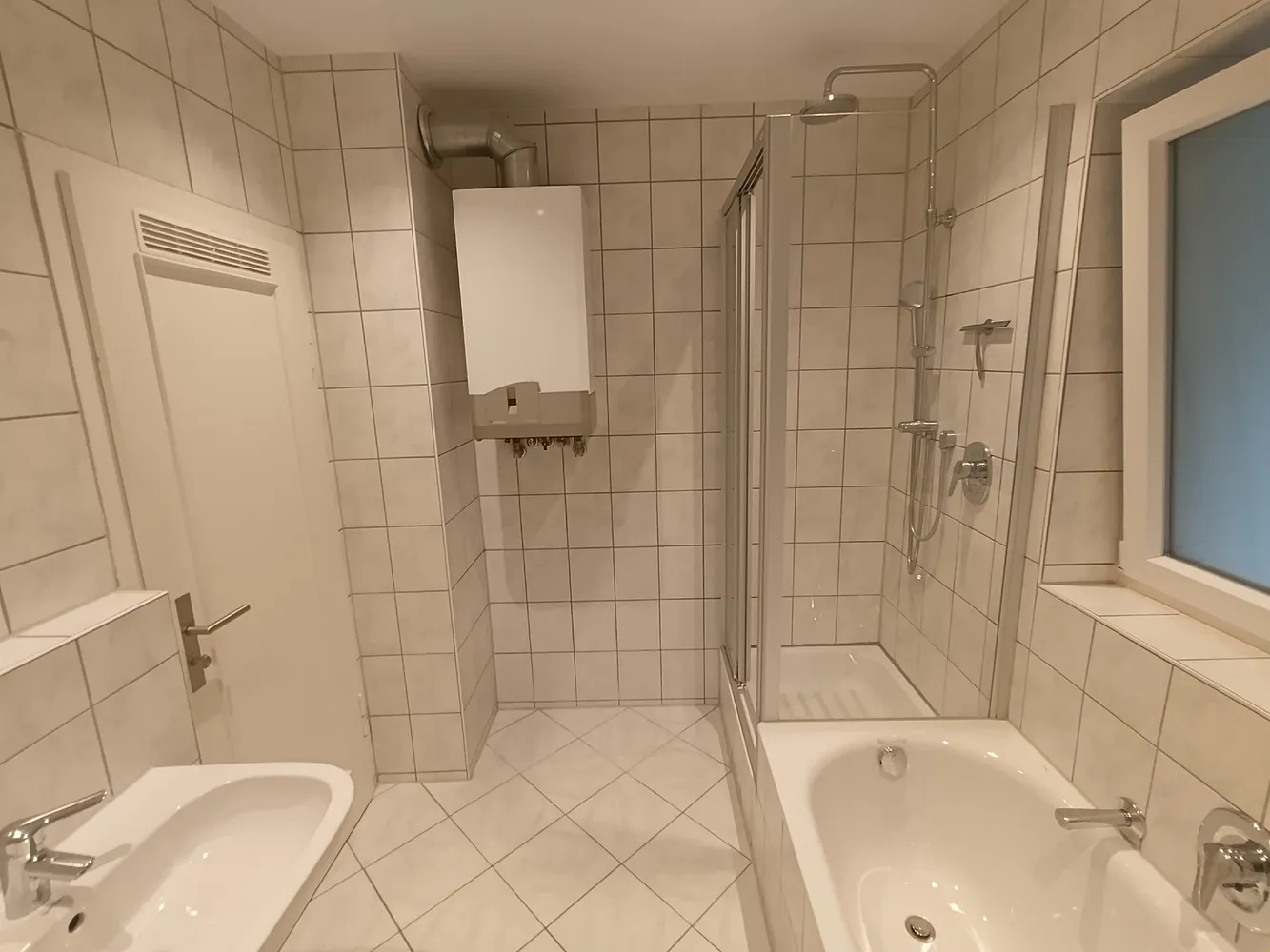 4 Zimmer Wohnung mit 102 m² in Stuttgart – Bild 9