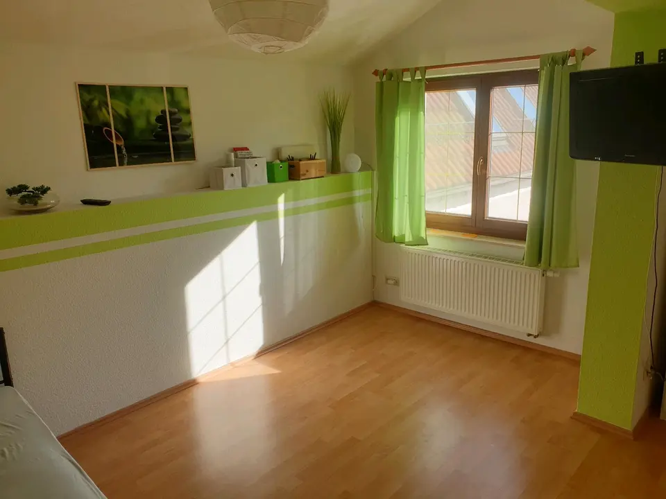 Shared room with 200 m² in Freital – Photo 2