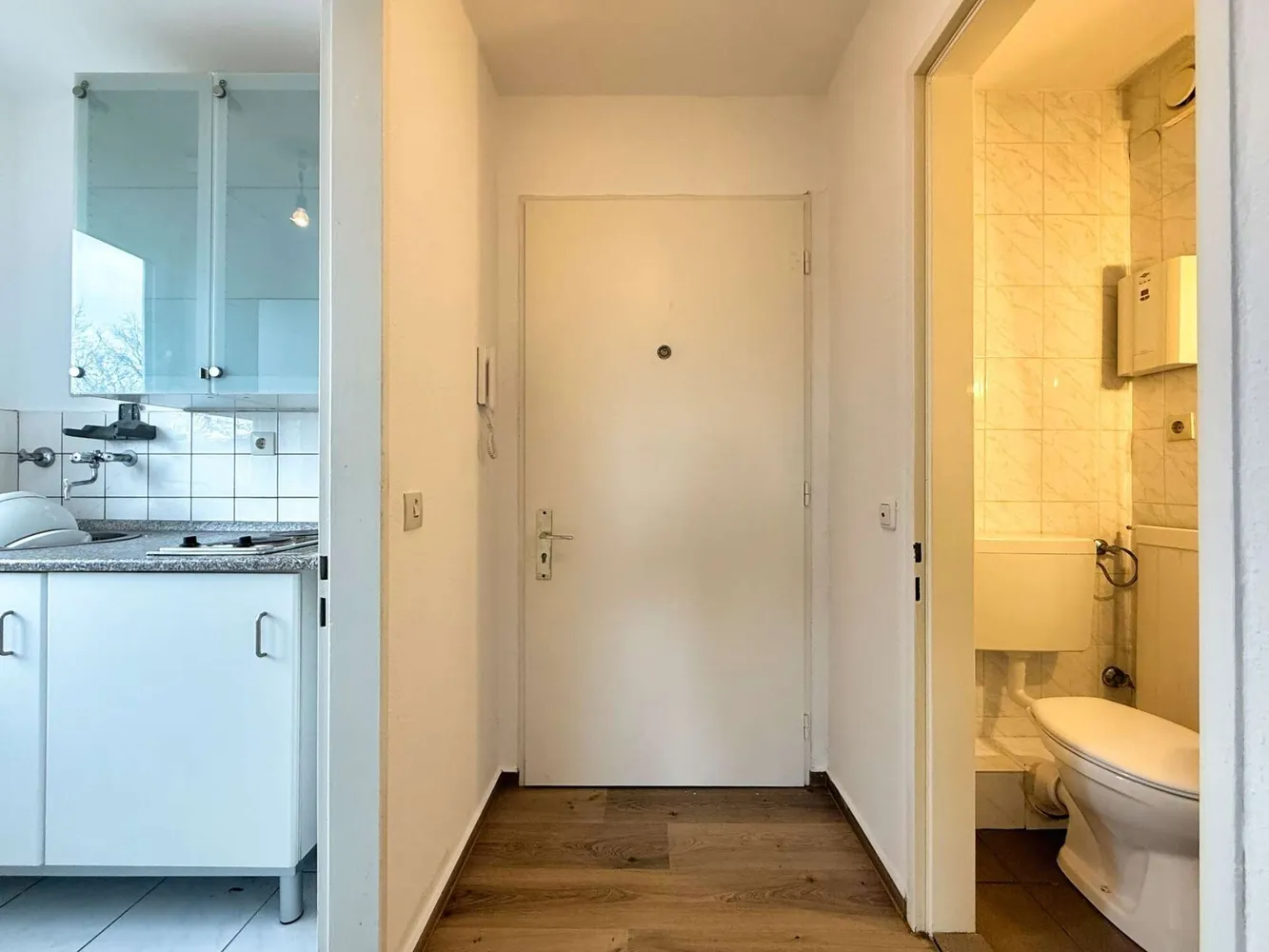 1 Zimmer Wohnung mit 26 m² in Bremerhaven – Bild 2