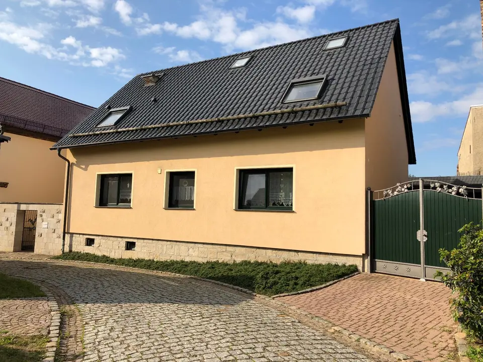 3 Zimmer Wohnung mit 110 m² in Weißenfels – Bild 2