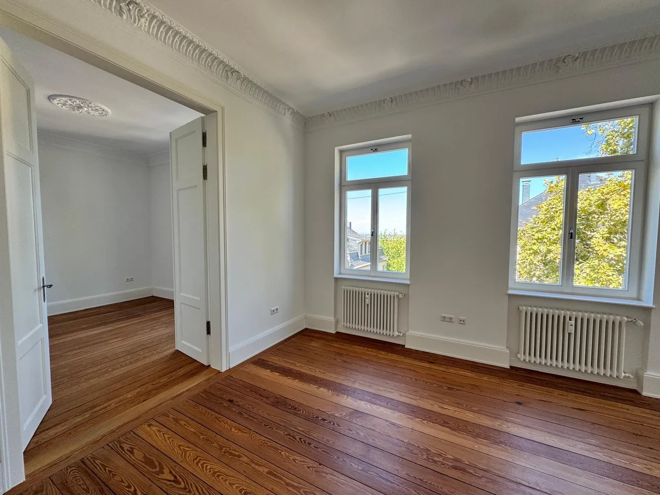 4 Zimmer Wohnung mit 118 m² in Karlsruhe – Bild 2