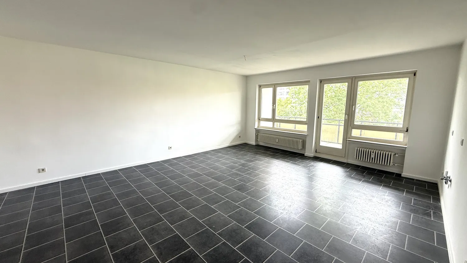 4 Zimmer Wohnung mit 114 m² in Kassel – Bild 2