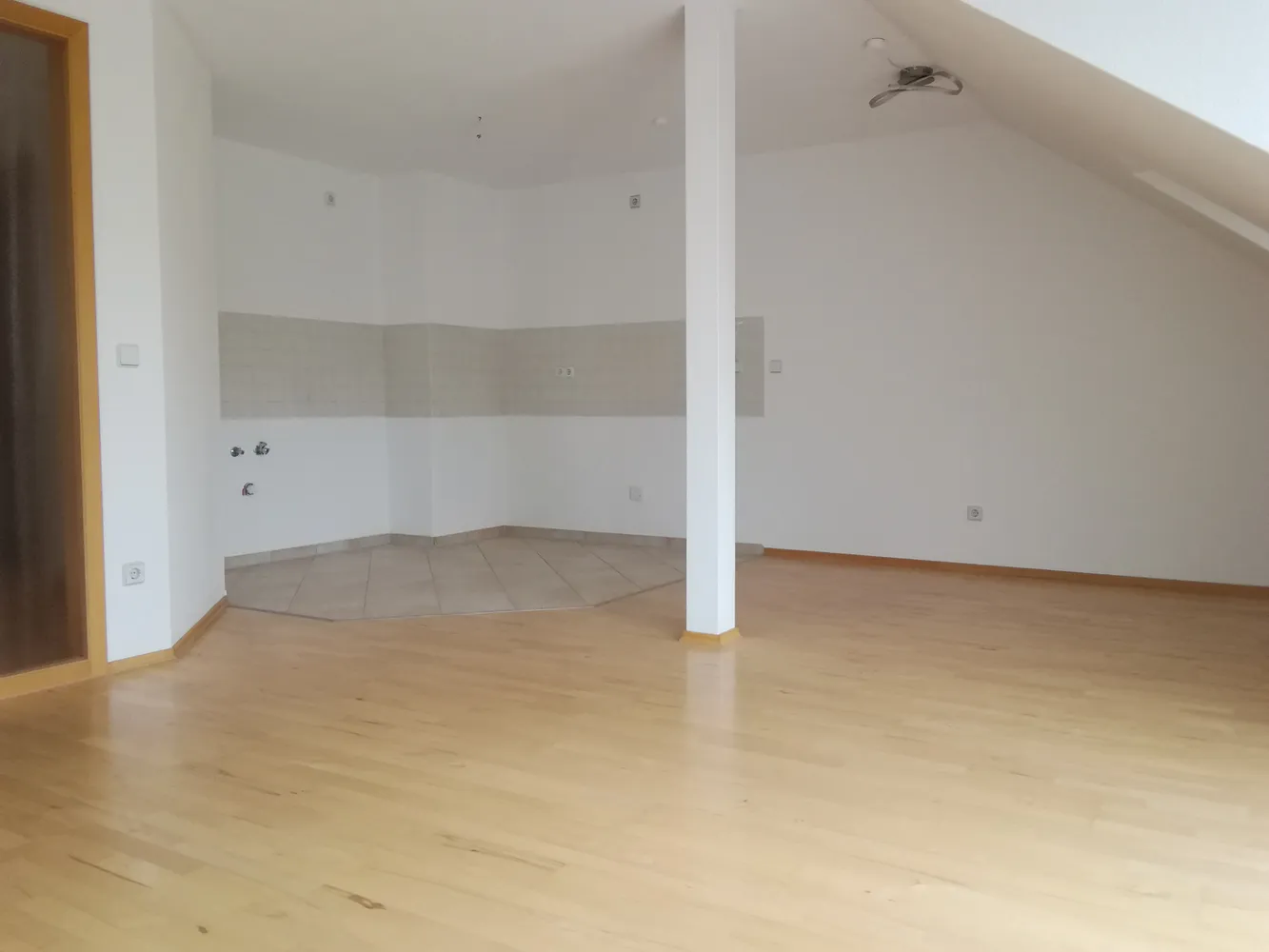 2 Zimmer Wohnung mit 63 m² in Chemnitz – Bild 9