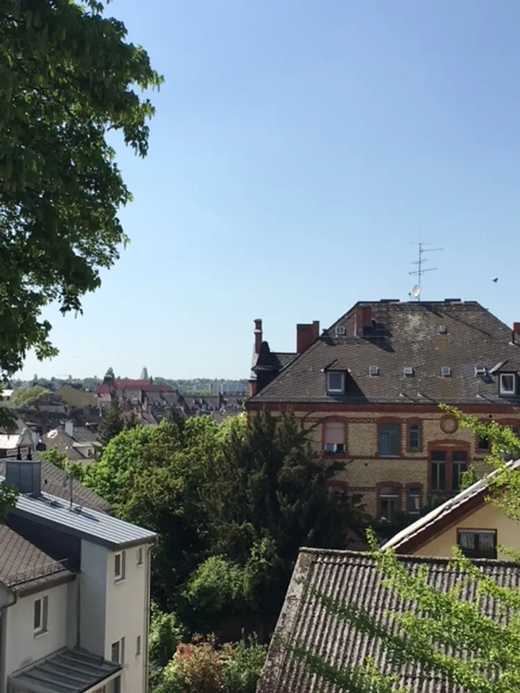 5 Zimmer Wohnung mit 135 m² in Wiesbaden – Bild 3