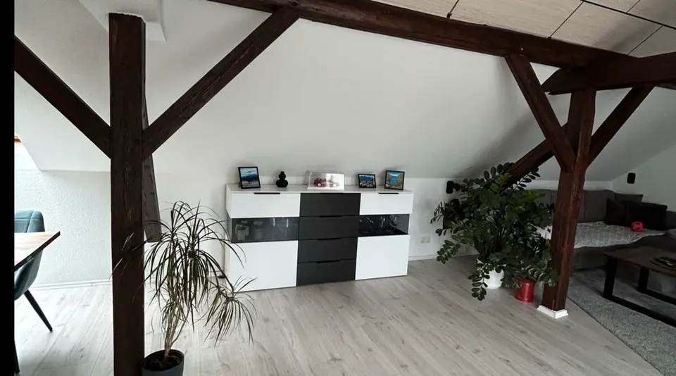 3 Zimmer Wohnung mit 105 m² in Merseburg – Bild 2