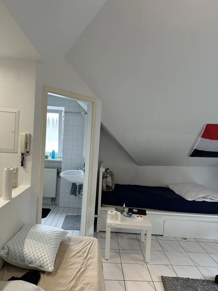 1 Zimmer Wohnung mit 26 m² in Saarbrücken – Bild 2