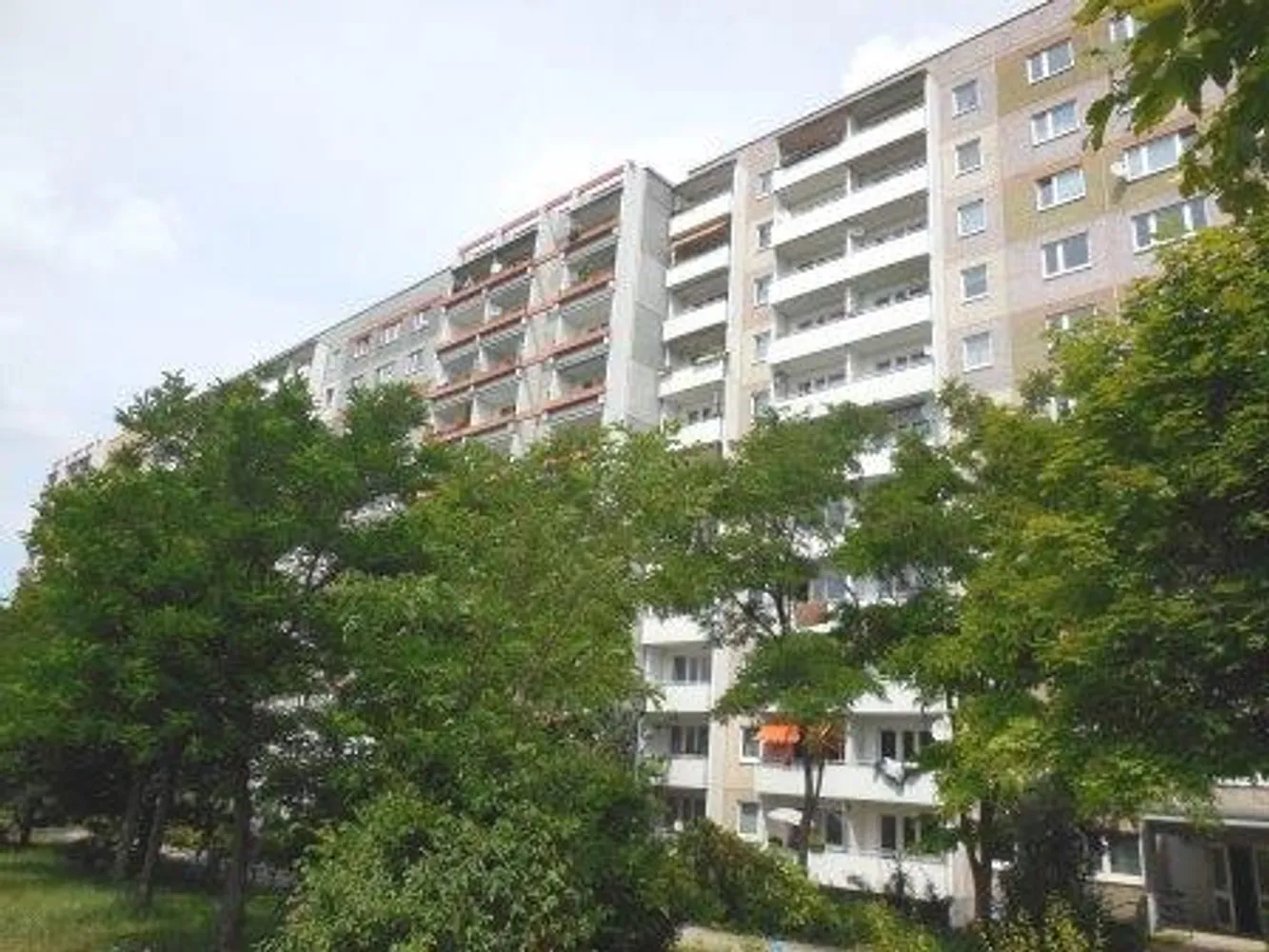 1 Zimmer Wohnung mit 29 m² in Erfurt – Bild 2