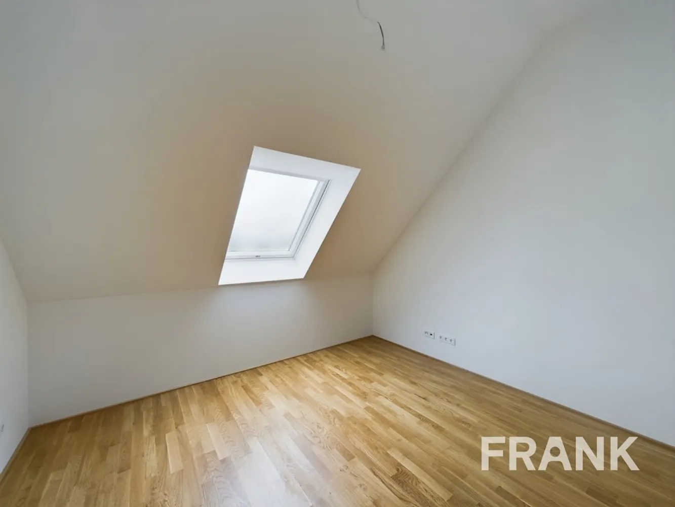 4 Zimmer Wohnung mit 107 m² in Frankfurt am Main – Bild 8