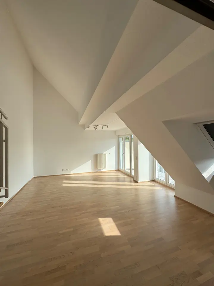 4 Zimmer Wohnung mit 99 m² in Nürnberg – Bild 2